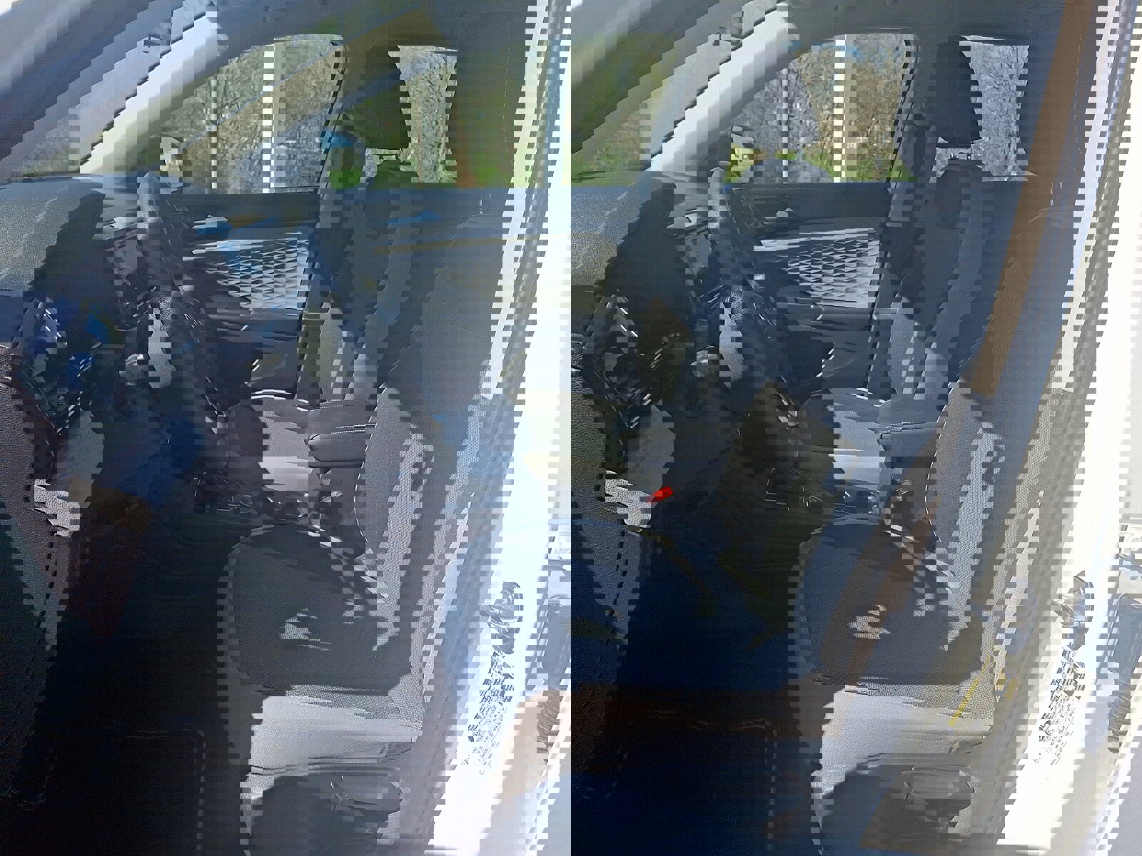 Used 2022 Volkswagen Taos S image 12