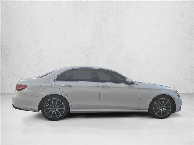 Used 2022 Mercedes-Benz E 350 Sedan image 4