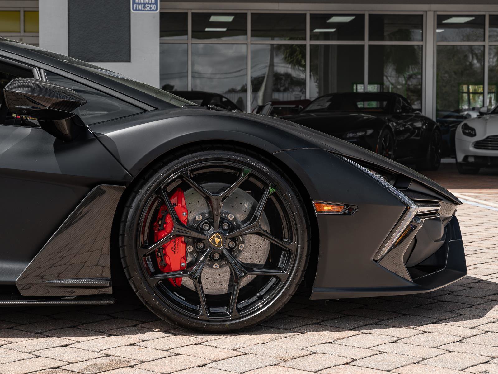 Used 2024 Lamborghini Revuelto image 43