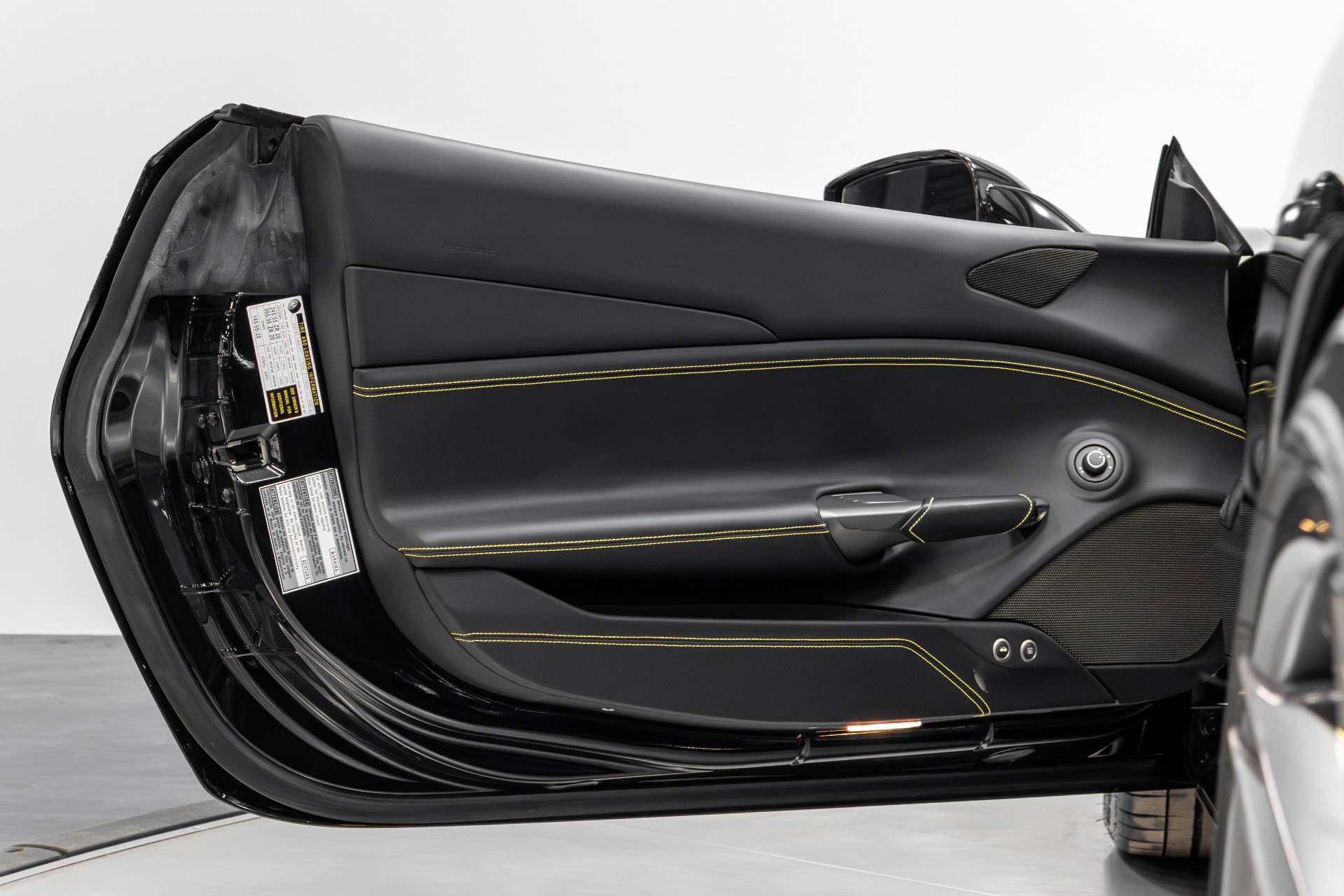 Used 2018 Ferrari 488 GTB image 50