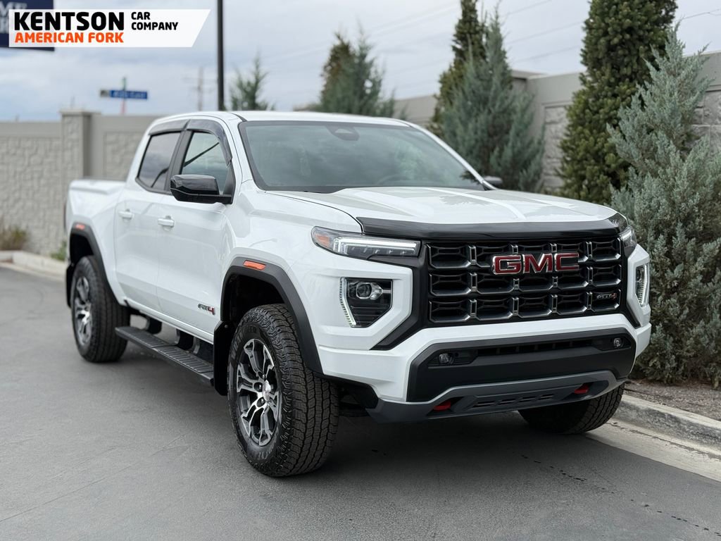 Used 2025 GMC Canyon AT4 image 13