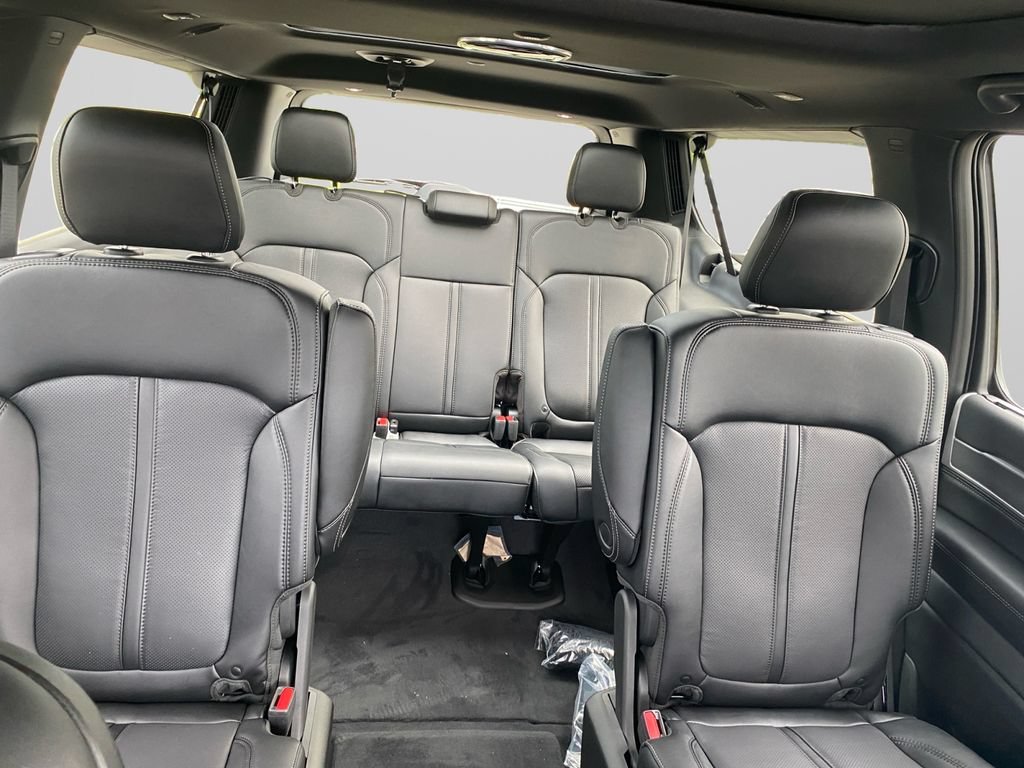 New 2026 Jeep Grand Wagoneer L Limited AWD/4WD image 12