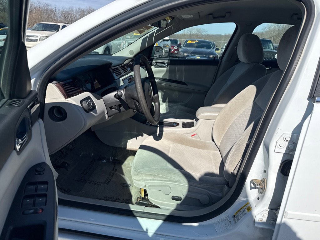 Used 2012 Chevrolet Impala LS FWD image 9