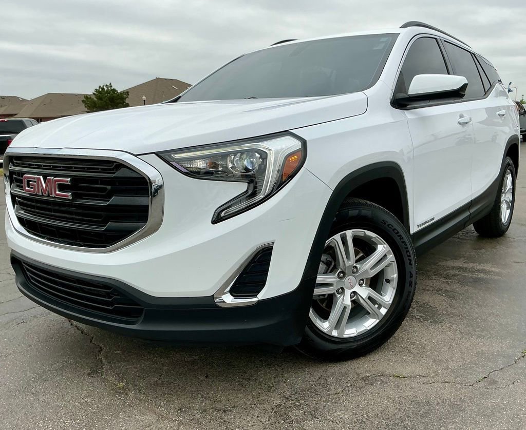 Used 2019 GMC Terrain SLE w/ Driver Convenience Package image 3