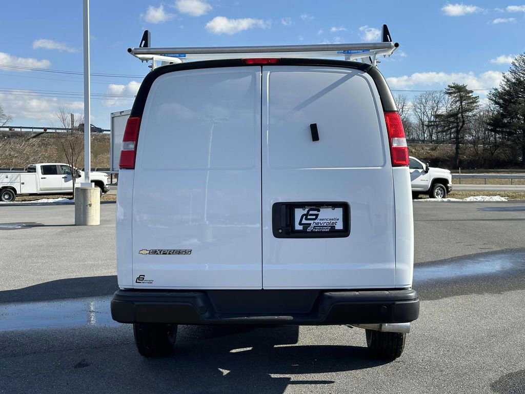 New 2025 Chevrolet Express 3500 w/ Driver Convenience Package RWD image 13