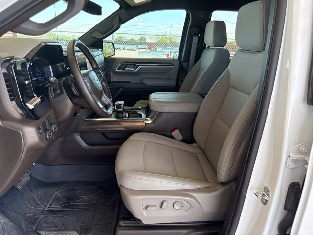 Used 2024 Chevrolet Silverado 1500 LT RWD image 14