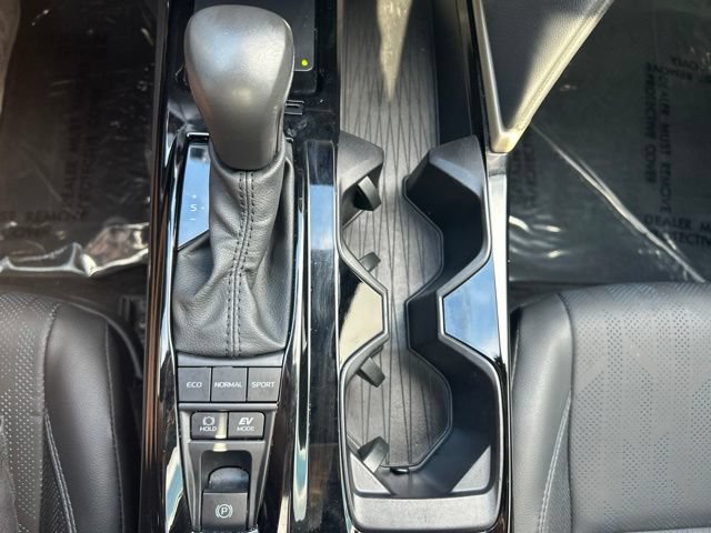 Used 2025 Toyota Camry XSE FWD image 25