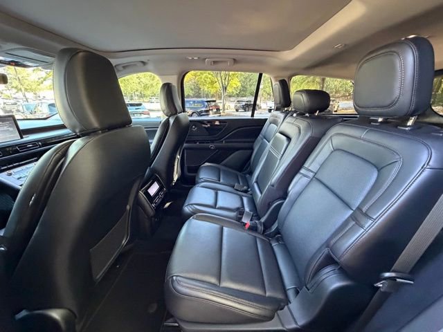 Used 2022 Lincoln Aviator Reserve image 14