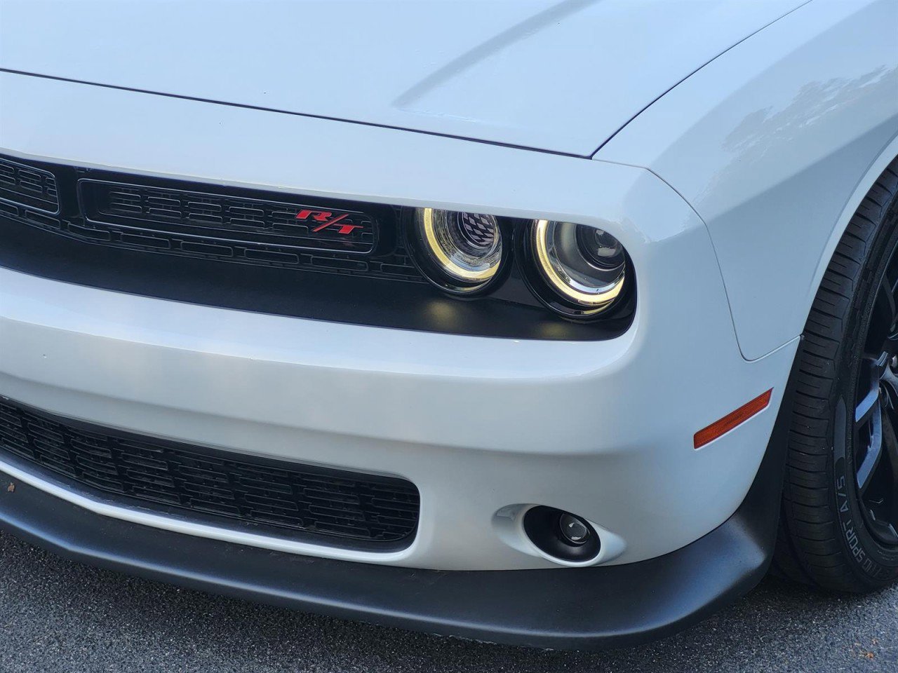 Used 2022 Dodge Challenger R/T Scat Pack w/ Shaker Package image 8