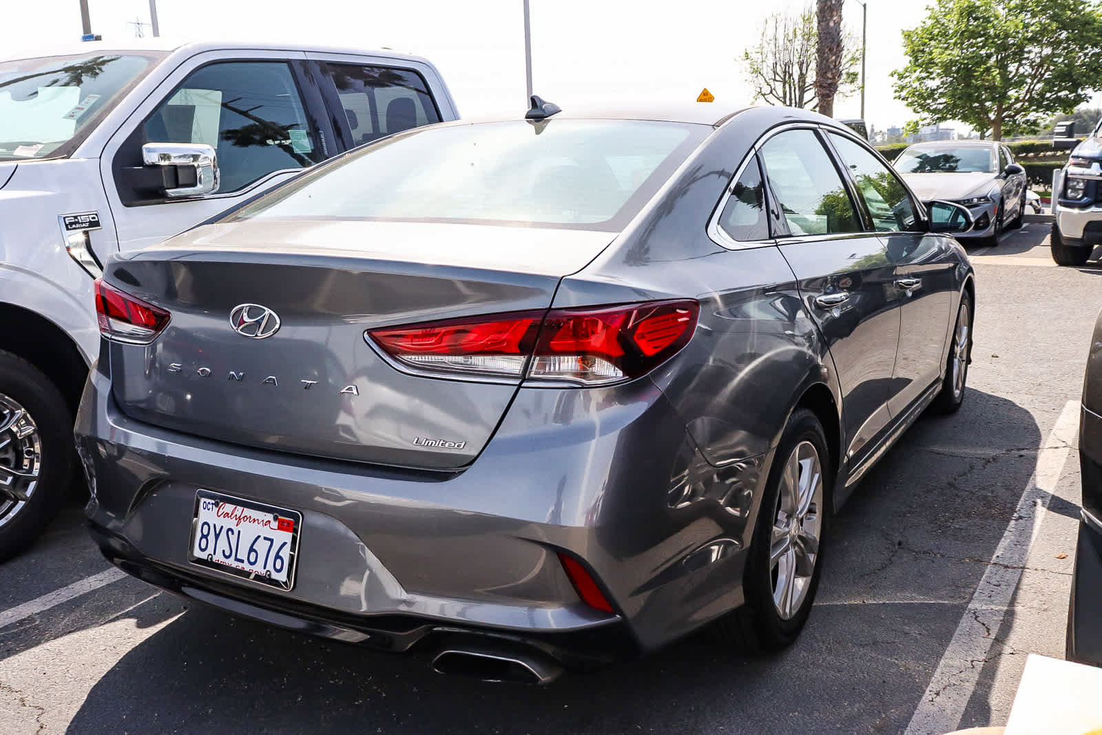 Used 2018 Hyundai Sonata Limited w/ Cargo Package FWD image 7