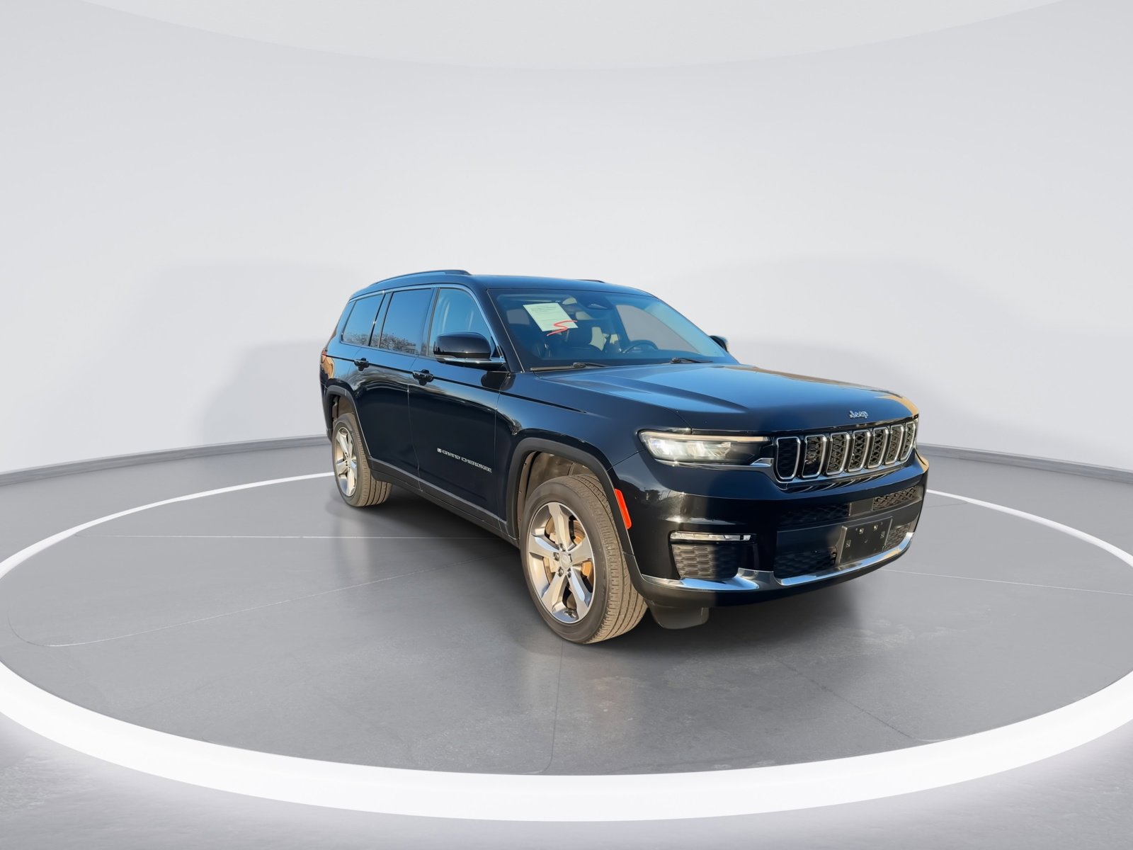 Used 2021 Jeep Grand Cherokee L Limited image 2