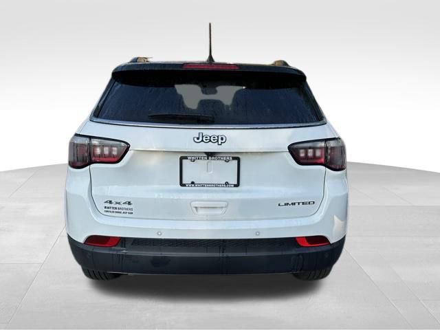 Used 2024 Jeep Compass Limited image 5