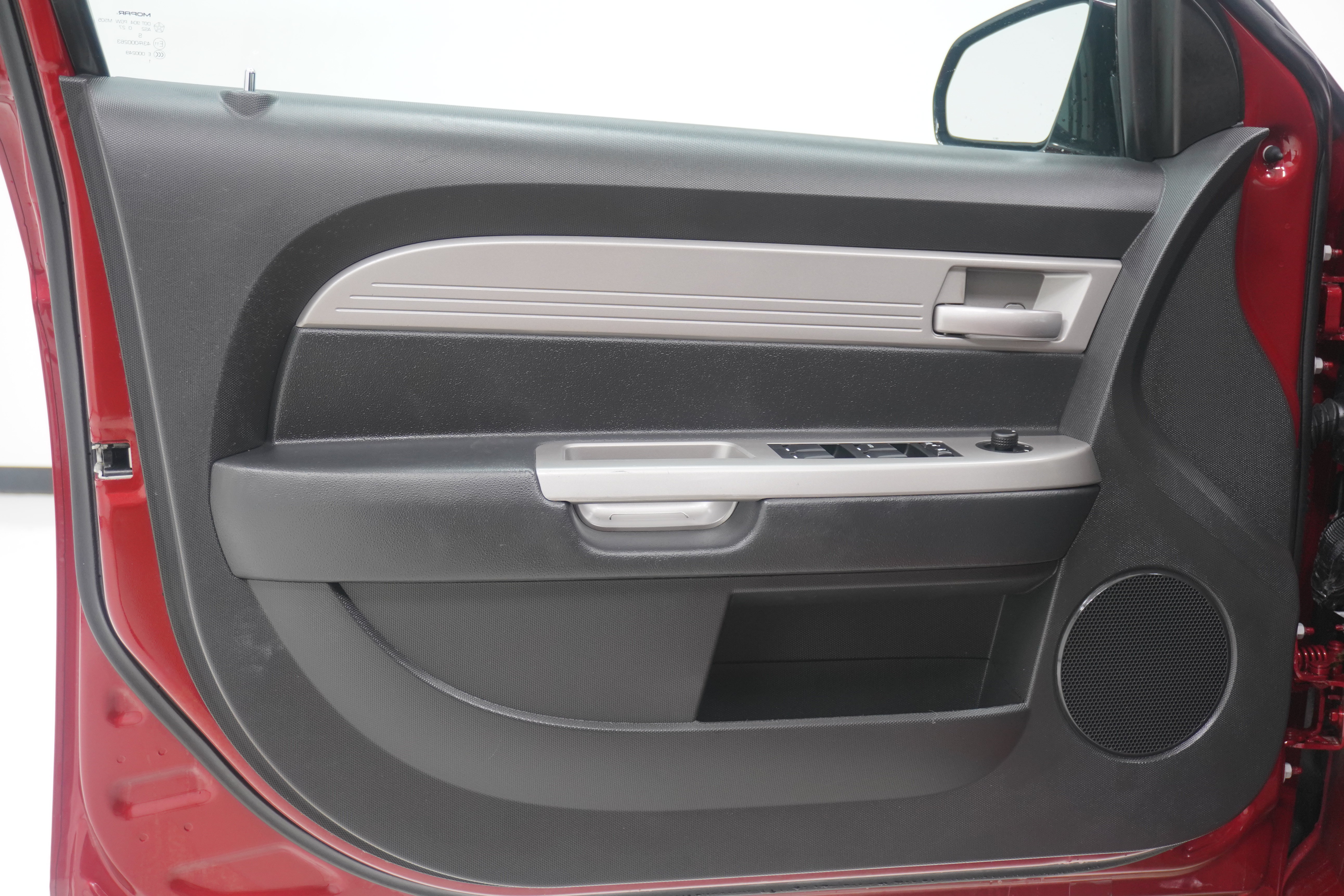 Used 2010 Chrysler Sebring Touring FWD image 13
