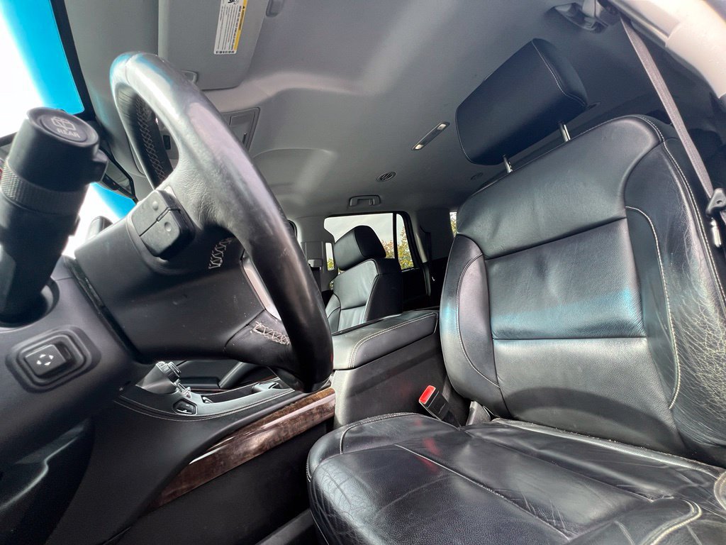 Used 2016 Chevrolet Tahoe LT w/ Luxury Package AWD/4WD image 12