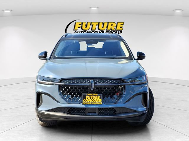 New 2026 Lincoln Nautilus Reserve image 3