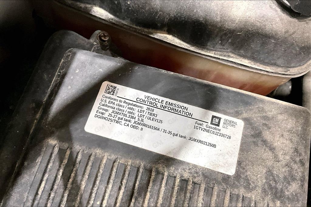 Used 2018 GMC Sierra 1500 SLT w/ SLT Premium Package AWD/4WD image 30