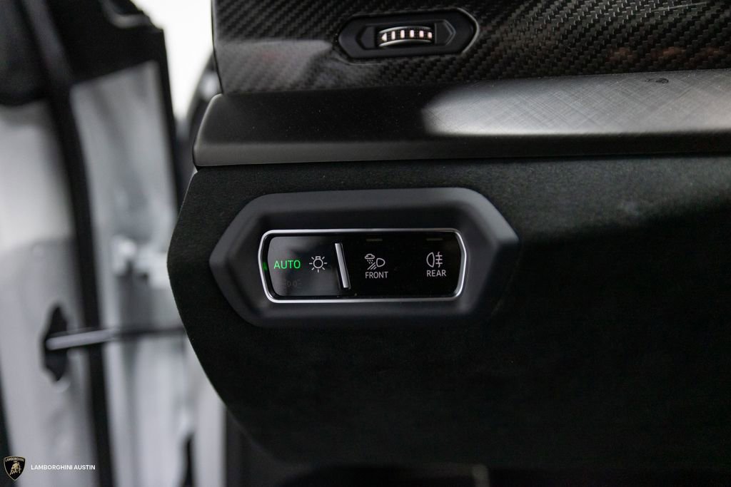 Used 2023 Lamborghini Urus Performante image 25