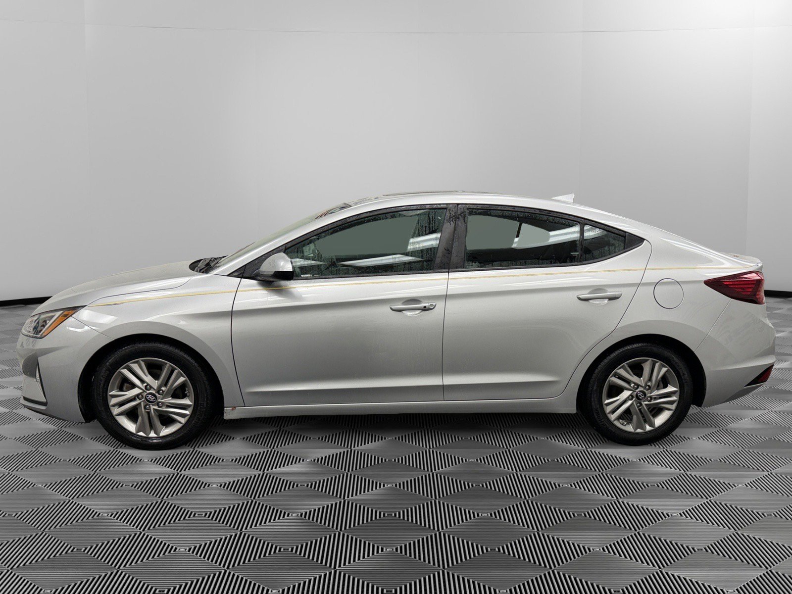 Used 2019 Hyundai Elantra Value Edition w/ Cargo Package image 2