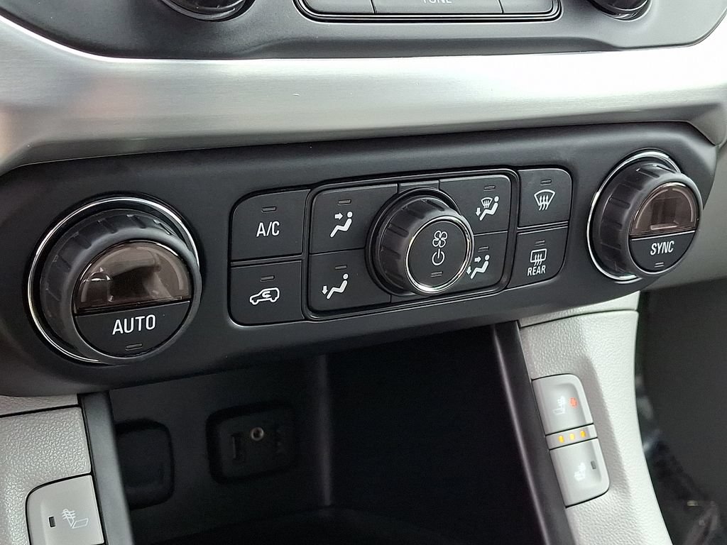 Certified 2017 GMC Acadia SLT FWD image 17