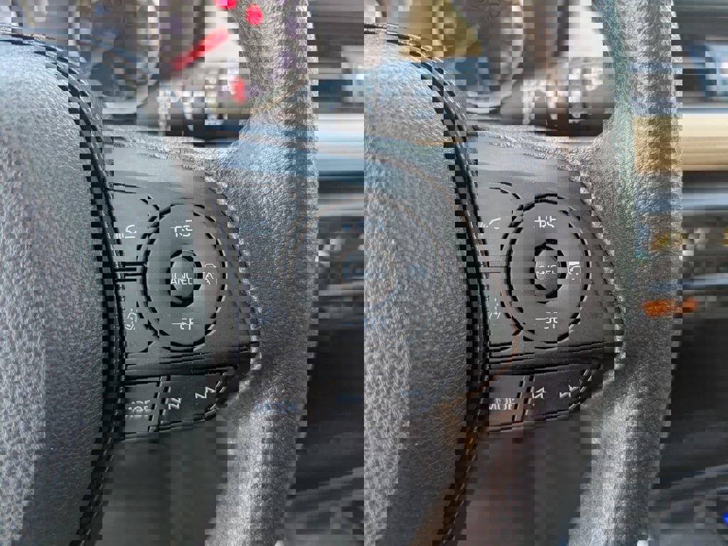 Used 2020 Toyota RAV4 XLE image 25