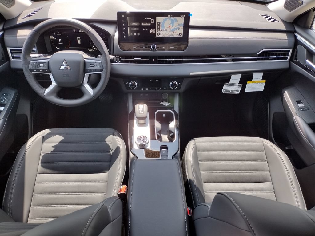 New 2026 Mitsubishi Outlander SE AWD/4WD image 3
