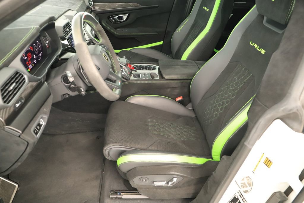 Used 2023 Lamborghini Urus Performante image 23