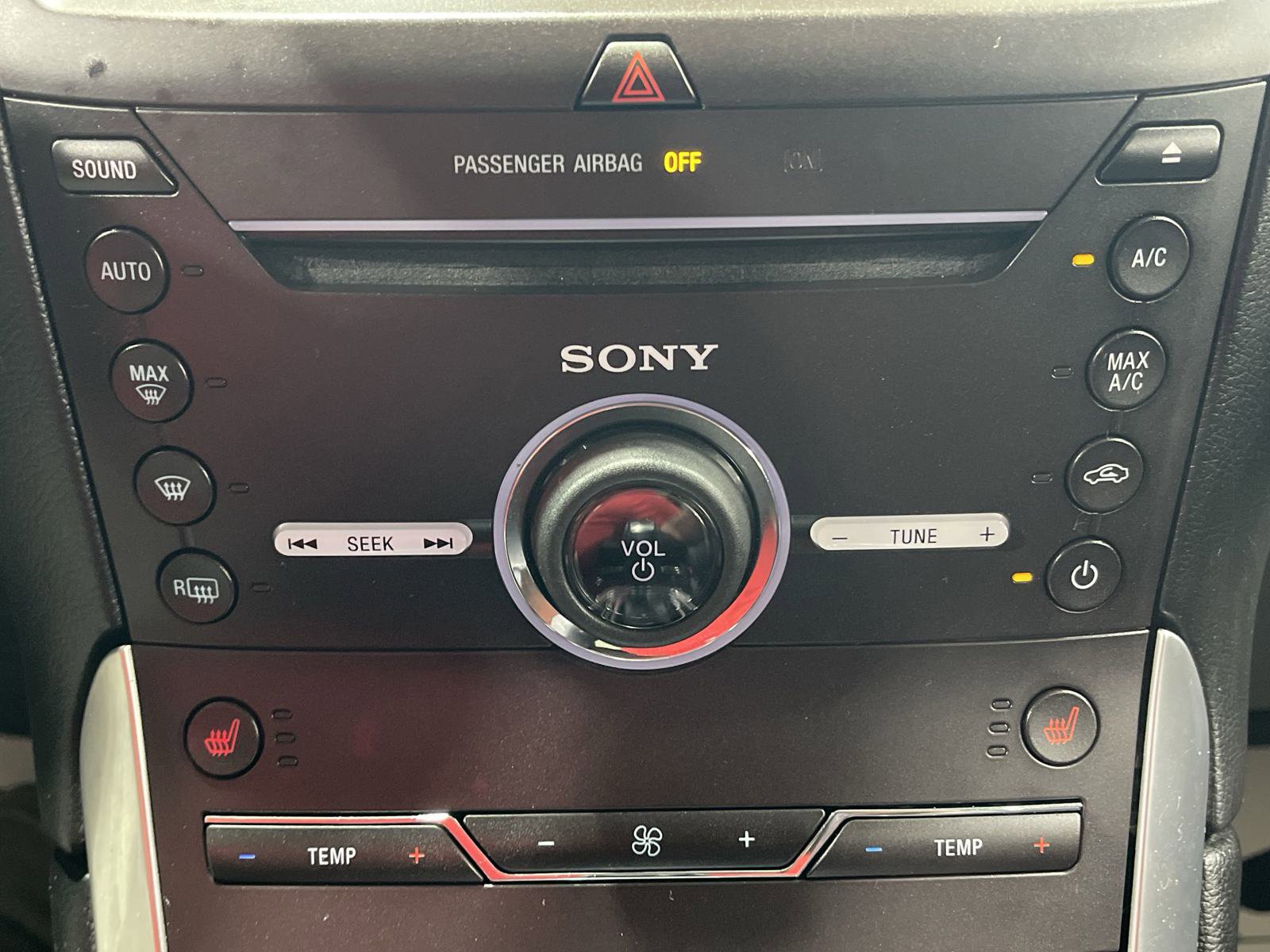 Used 2016 Ford Edge Titanium w/ Technology Package image 23