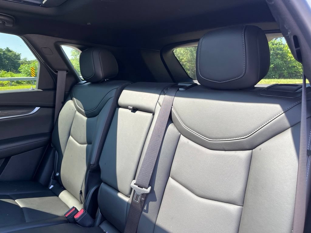 Used 2023 Cadillac XT5 Sportv w/ Technology Package AWD/4WD image 23