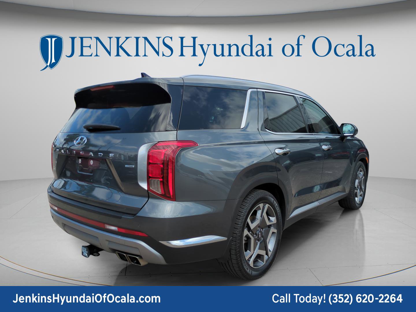 Used 2023 Hyundai Palisade Limited AWD/4WD image 3