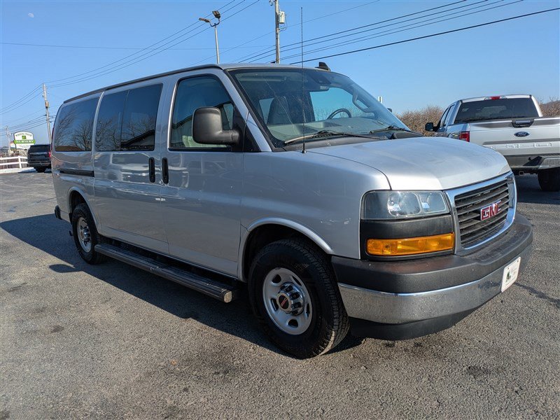 Used 2020 GMC Savana 2500 LS w/ Enhanced Convenience Package RWD image 9