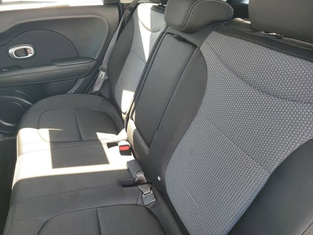 Used 2018 Kia Soul + image 13