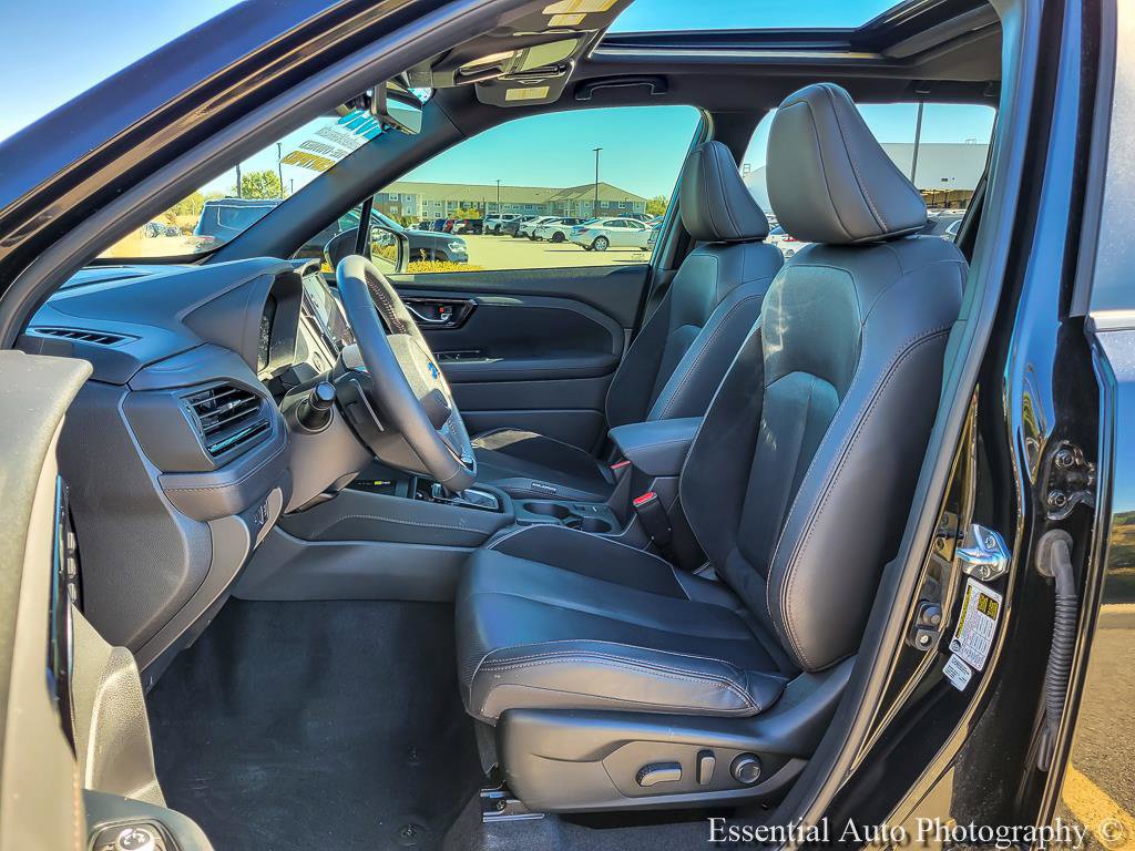 Certified 2025 Subaru Forester Touring AWD/4WD image 8