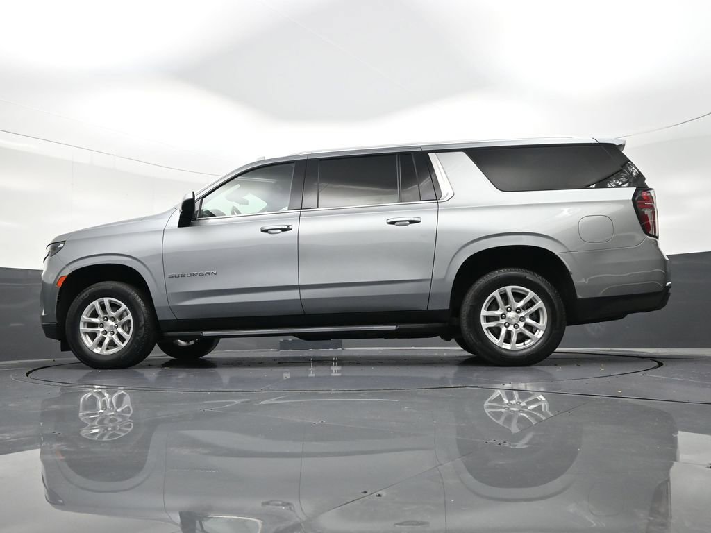 Used 2023 Chevrolet Suburban LS image 25