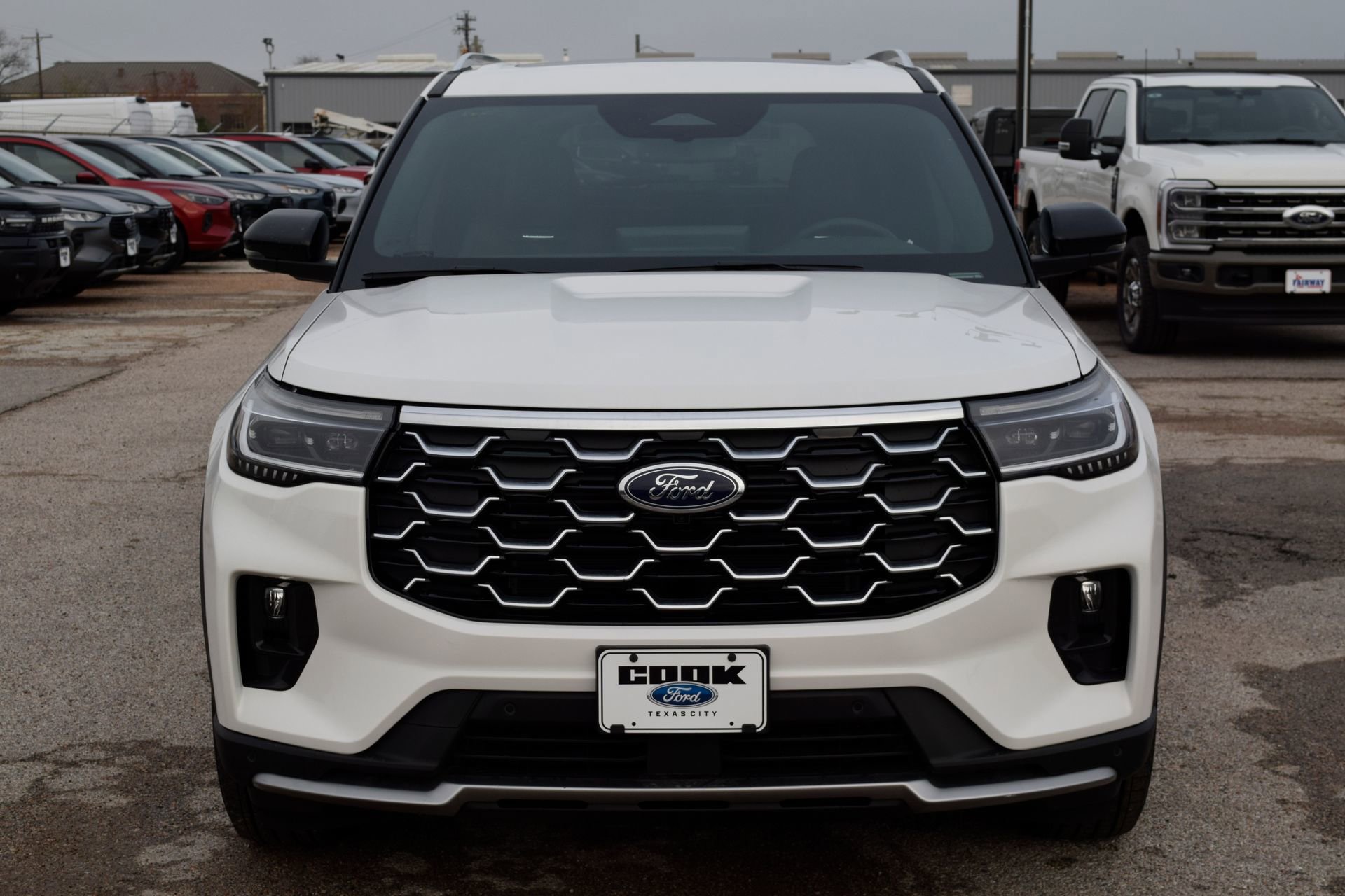 New 2026 Ford Explorer Platinum image 2