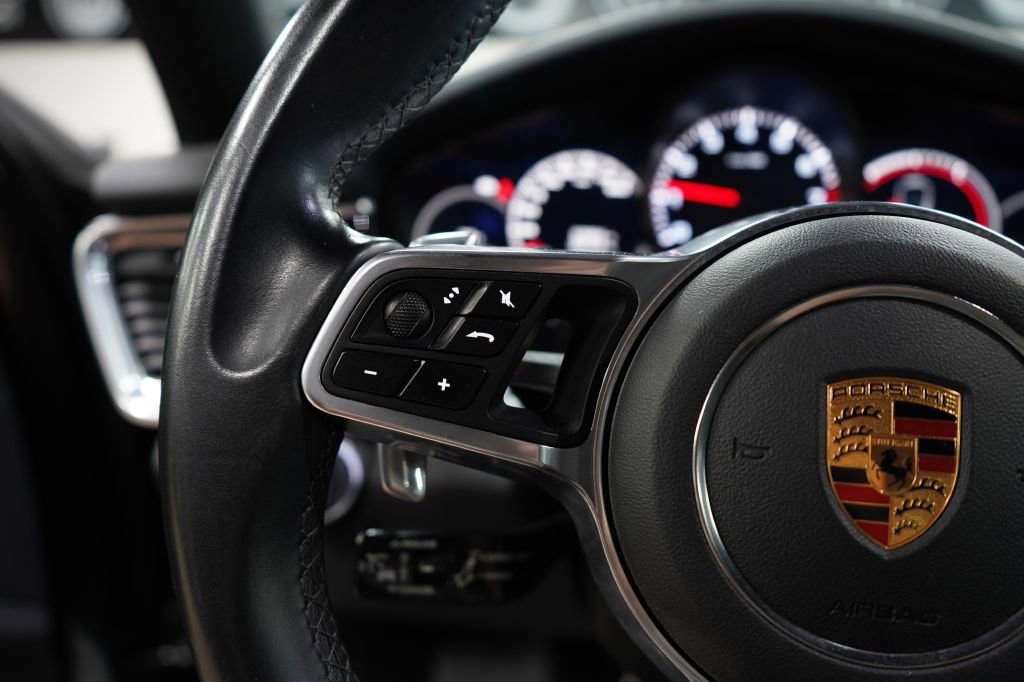 Used 2018 Porsche Panamera 4S AWD/4WD image 30