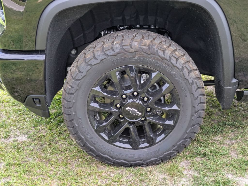 New 2026 Chevrolet Silverado 2500 High Country w/ Midnight Edition AWD/4WD image 7
