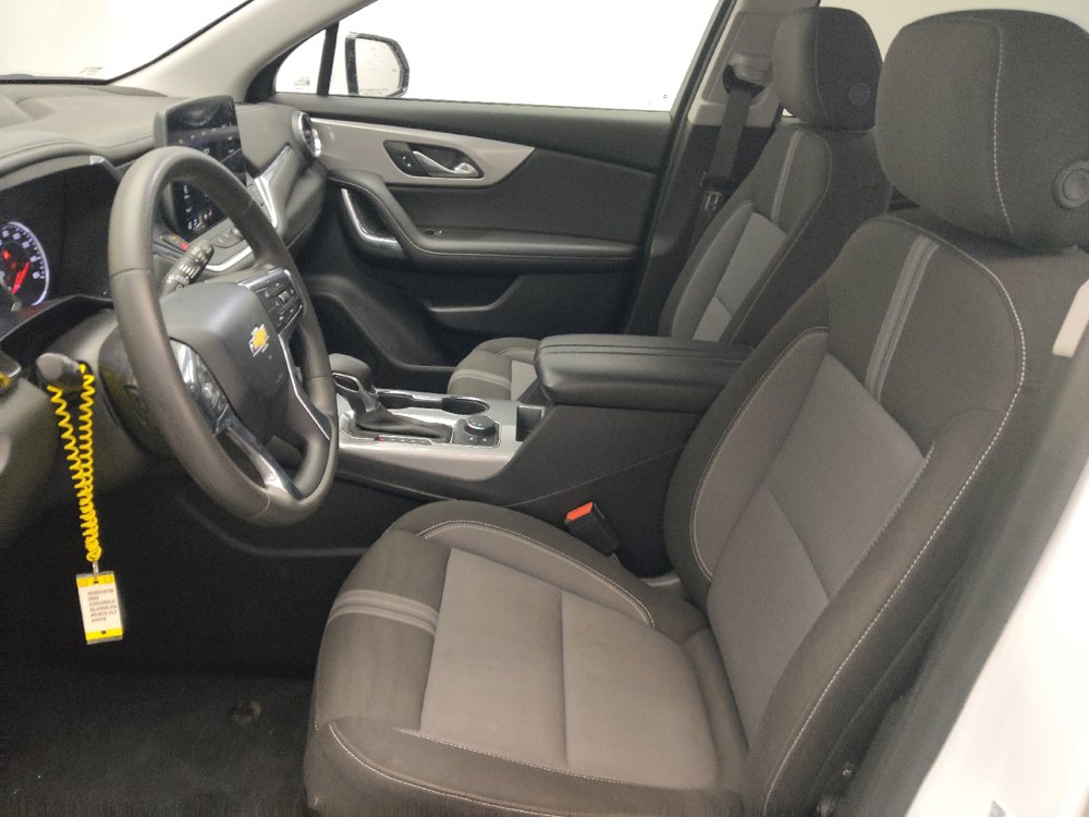 Used 2024 Chevrolet Blazer LT w/ Convenience Package FWD image 17