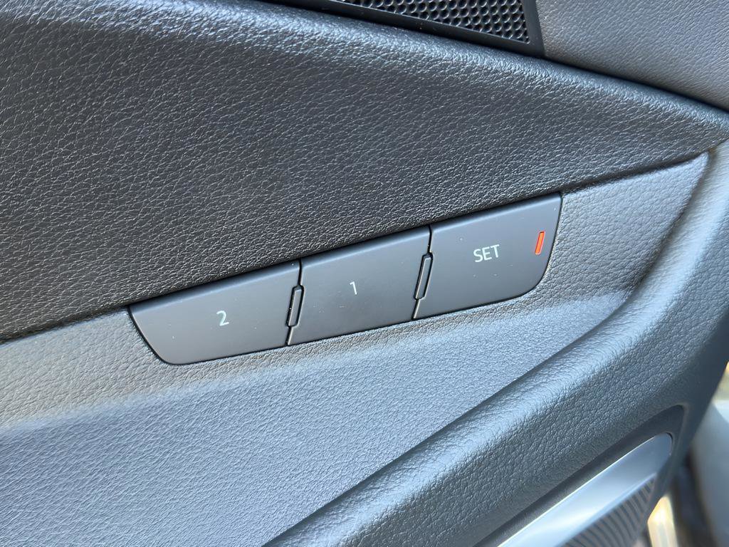 Used 2019 Audi e-tron Premium Plus image 14