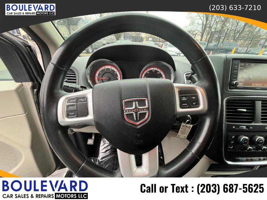Used 2017 Dodge Grand Caravan SE w/ Power Window Group image 20