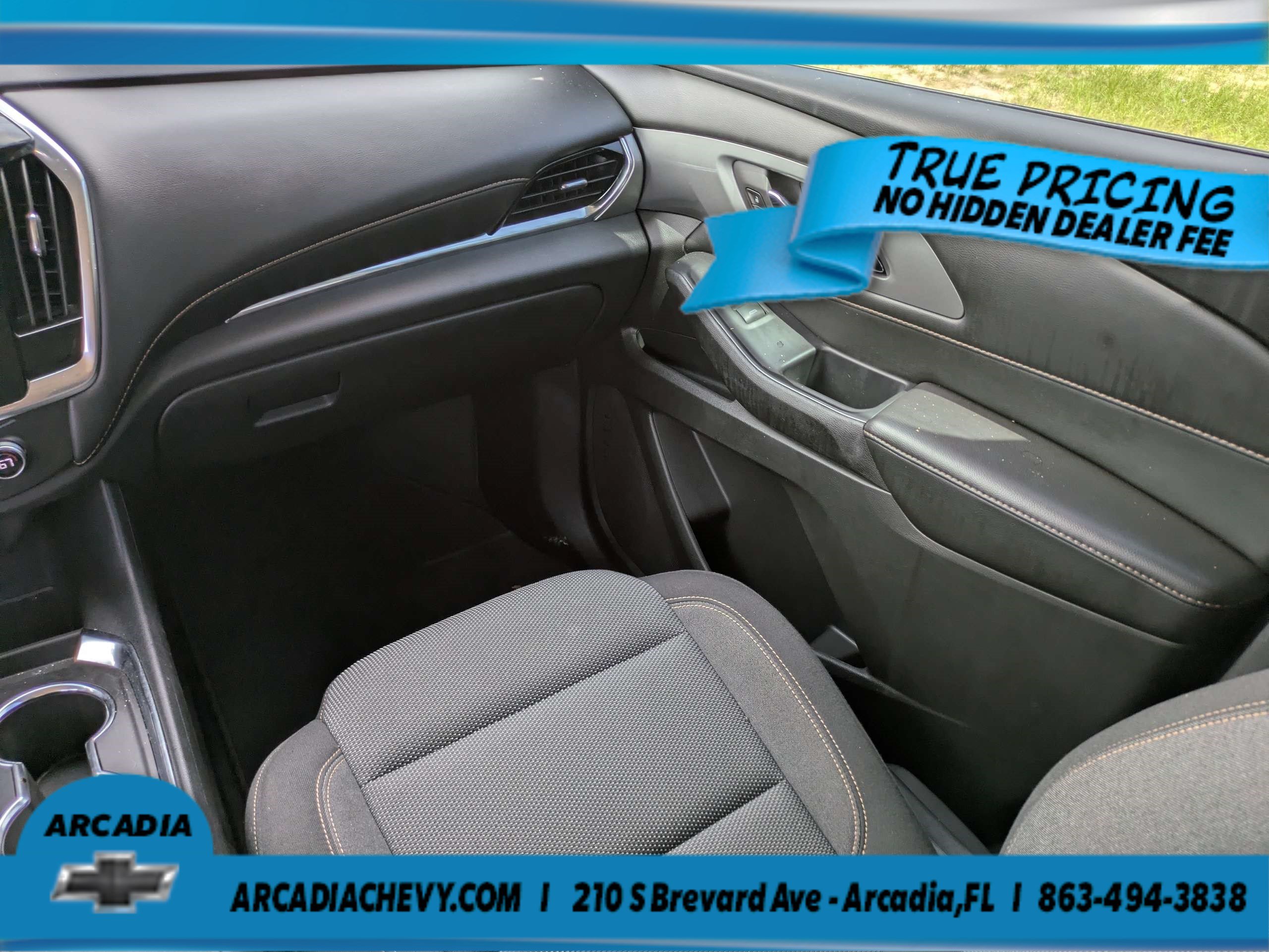 Used 2021 Chevrolet Traverse LT FWD image 17