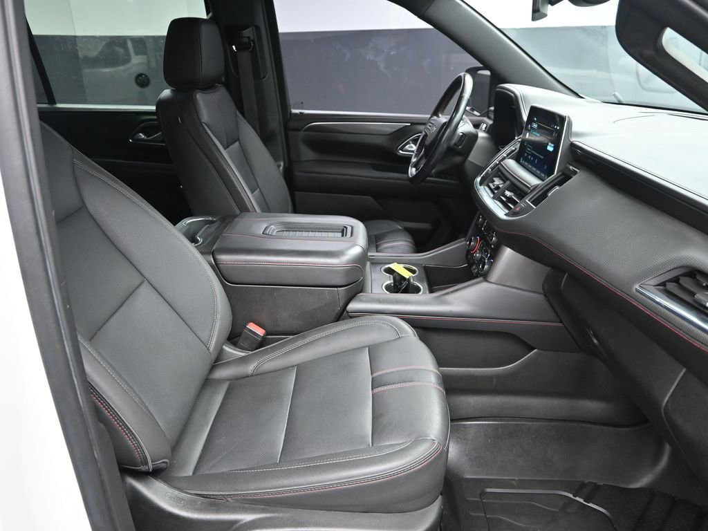 Used 2022 Chevrolet Suburban RST w/ Sport Performance Package AWD/4WD image 40