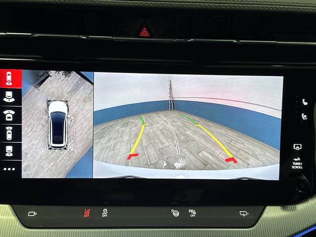 Used 2024 Jeep Wagoneer Launch Edition image 11