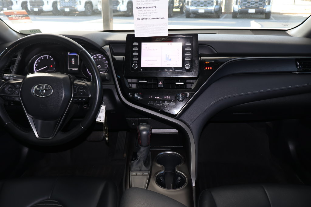 Used 2022 Toyota Camry SE FWD image 25