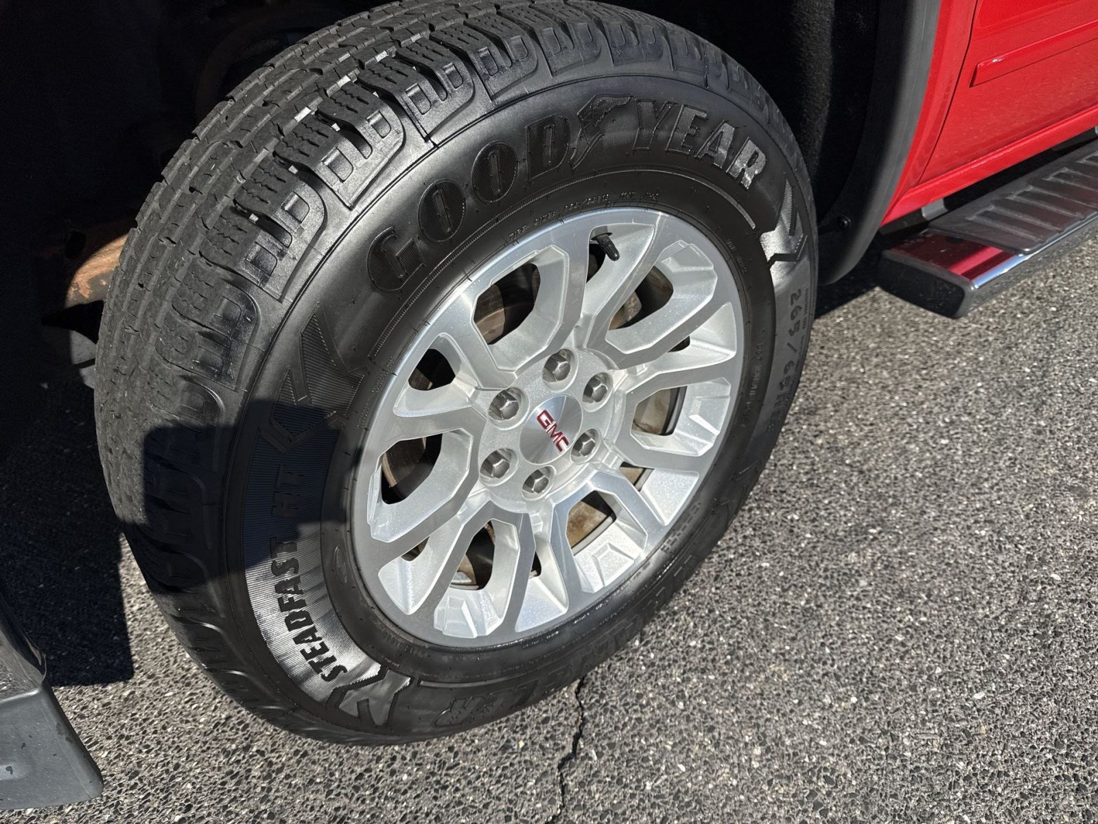 Used 2014 GMC Sierra 1500 SLE w/ SLE Value Package AWD/4WD image 12