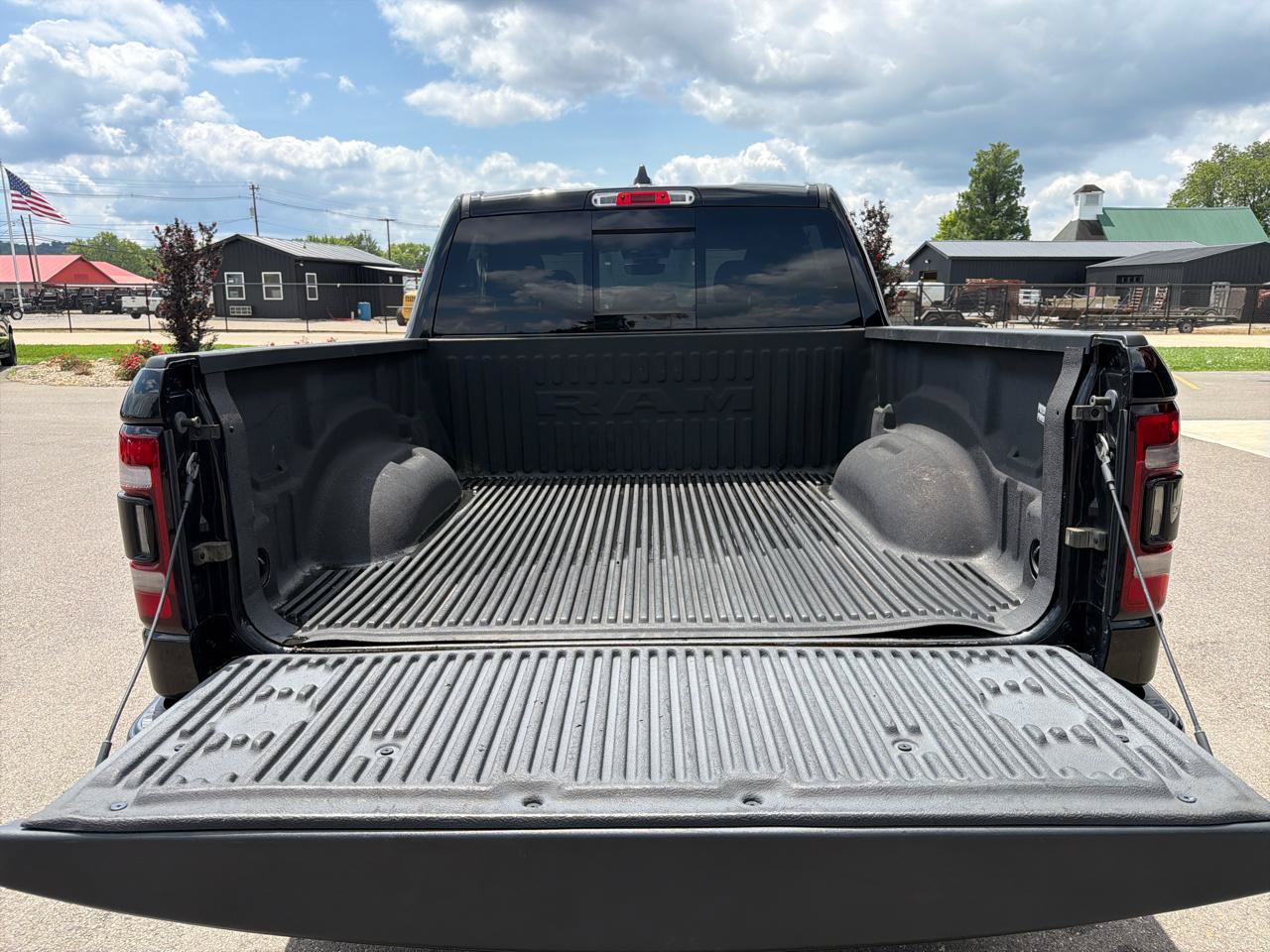 Used 2019 RAM 1500 Big Horn AWD/4WD image 17