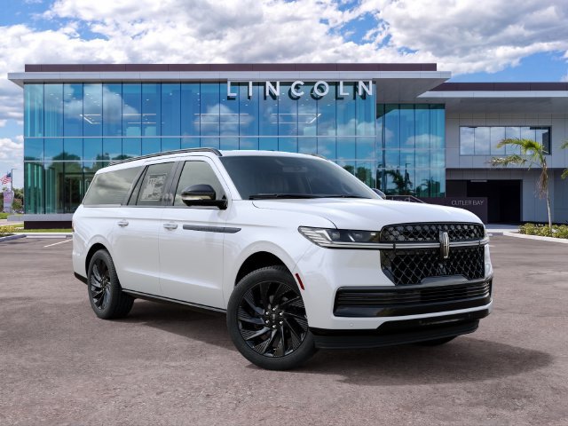 New 2027 Lincoln Navigator L Reserve w/ Jet Appearance Package RWD image 4