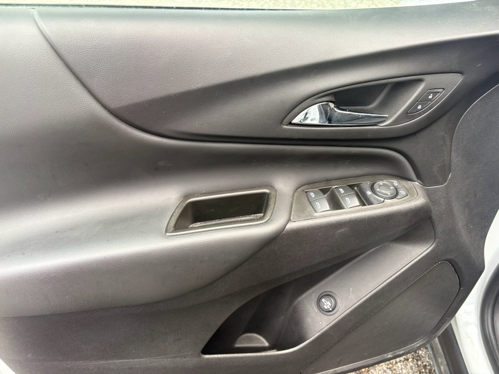 Used 2024 Chevrolet Equinox LT AWD/4WD image 15