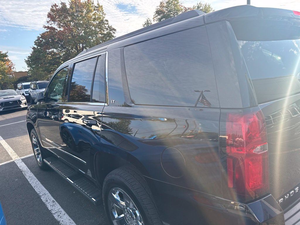 Used 2018 Chevrolet Tahoe LT w/ LT Signature Package AWD/4WD image 8