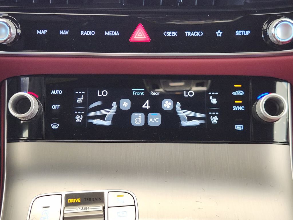 New 2026 Genesis GV70 3.5T Sport Advanced AWD/4WD image 15