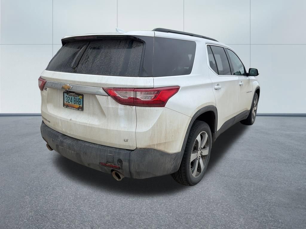Used 2020 Chevrolet Traverse LT w/ LT Premium Package AWD/4WD image 5